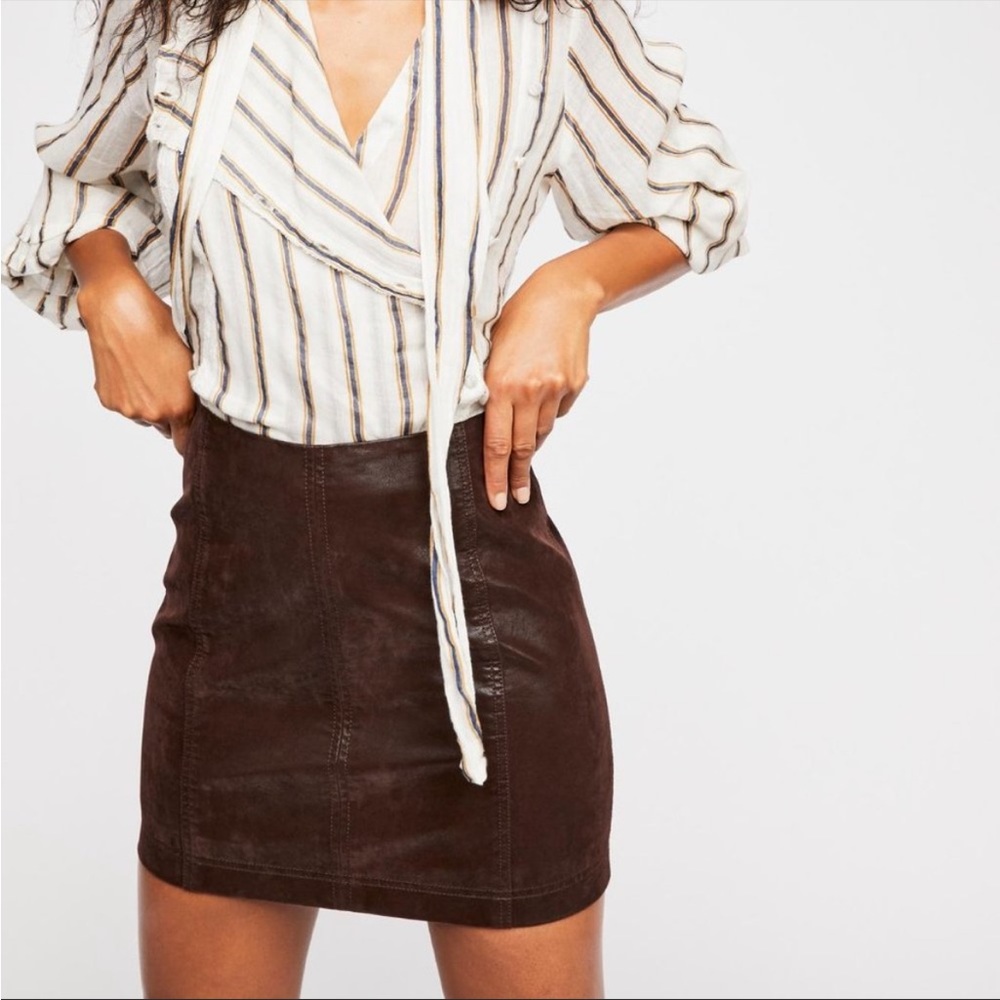 FREE PEOPLE modern femme vegan suede mini skirt - Expresso Brown
